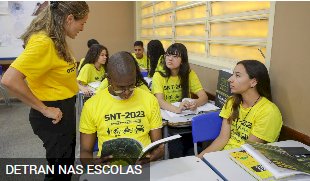 Programa adianta a formação teórica de estudantes para tirar a CNH