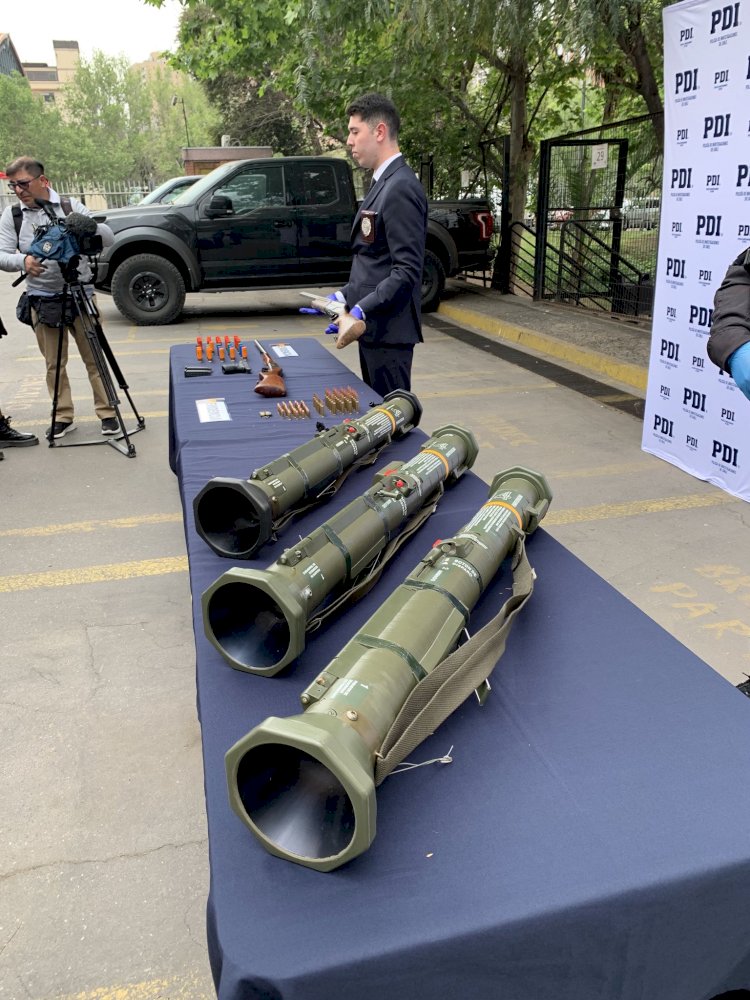 Militares Chilenos são presos por venda de armas de guerra no Facebook